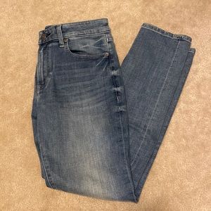 Express 32x32 Medium Wash Slim Jeans, Hyper Stretch